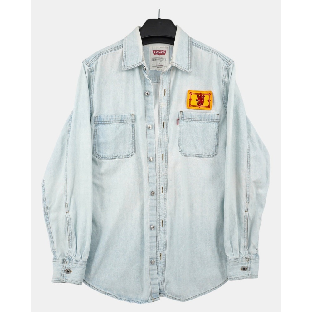 Levi's Light Wash Denim Shirt Men's‎ L Scottish Lion Flag Patch Distressed